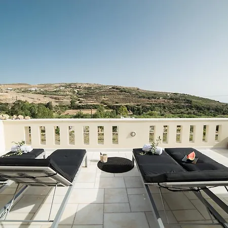 Elia Apartment Mélanes